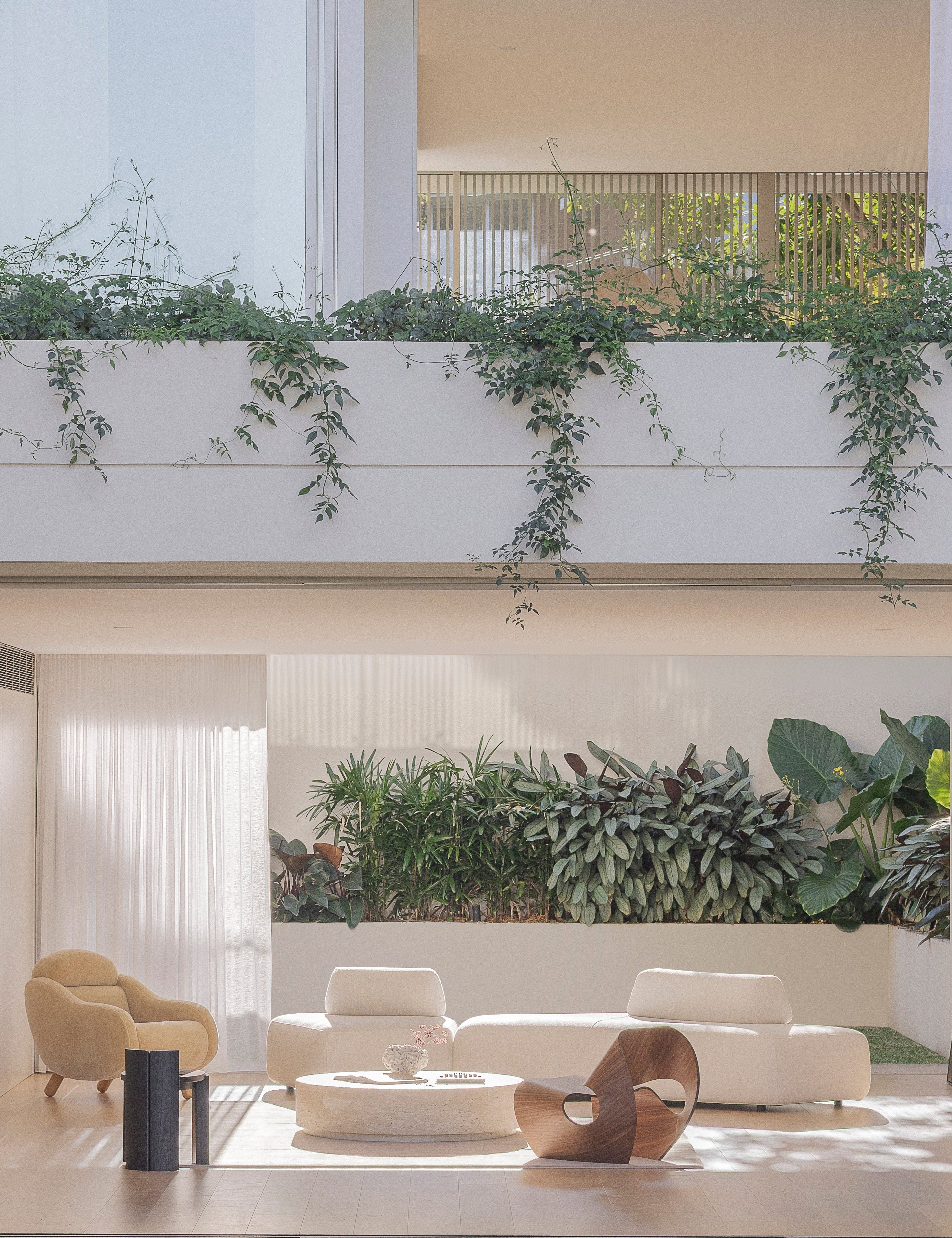 GREENWICH RESIDENCE
