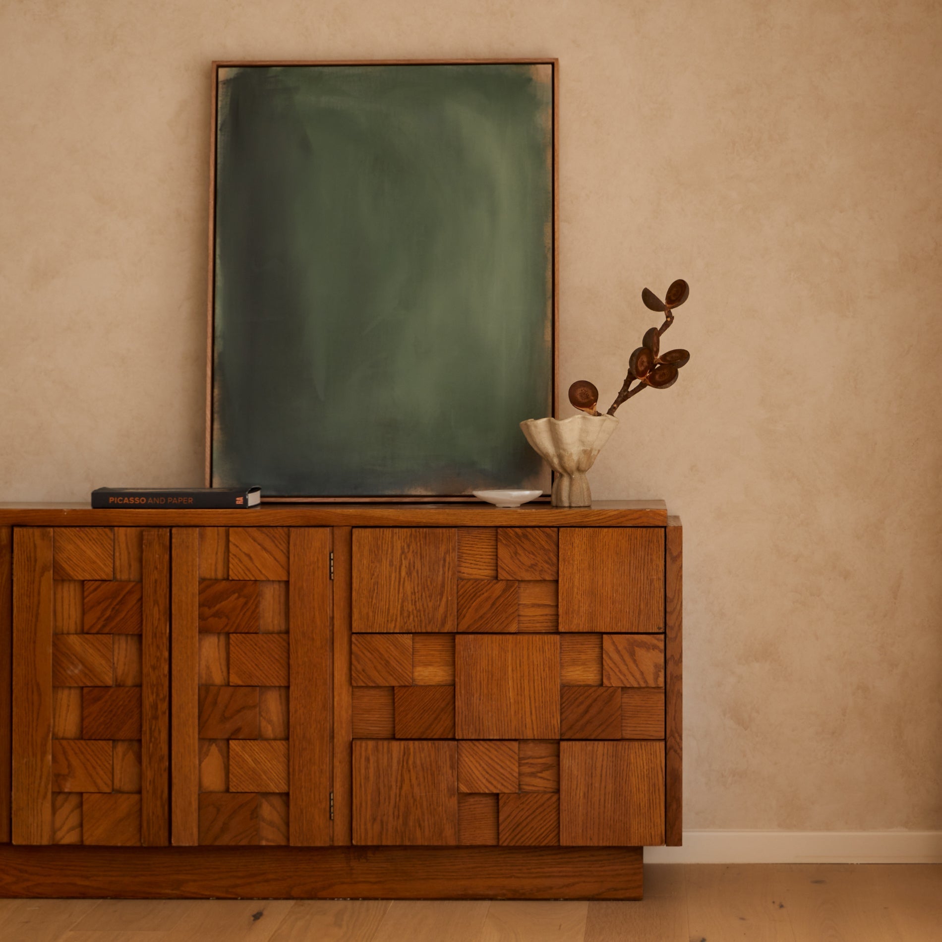 TIPS FOR BUYING VINTAGE FURNITURE