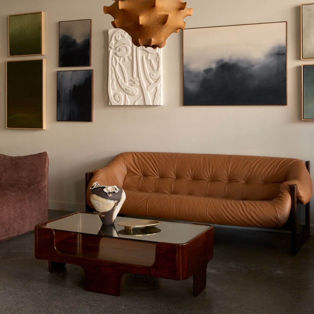 VINTAGE SOFAS & ARMCHAIRS